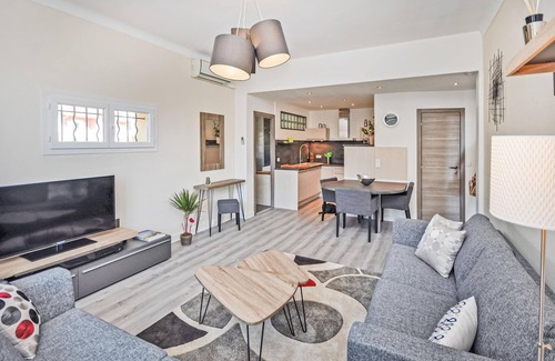 California - Pezou Apartamento | Impresionante apartamento de 2.