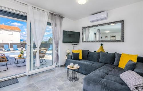 Cizici Apartamento | 2 Bedroom Awesome Apartment In Cizici