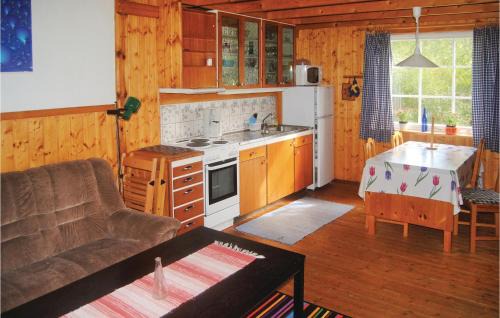 Angelholm Municipality Casa | 2 Bedroom Awesome Home In Munka-Ljungby
