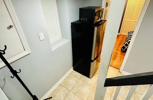Belleville Casa | 2-bedroom basement apartment in welcoming Belleville with WiFi, AC