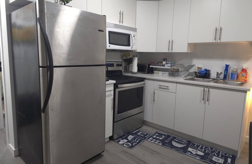 Edmonton Casa | 2-bedroom Basement suite in seren Rosenthal West Edmonton