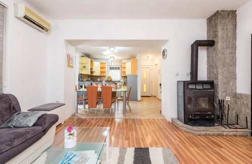 Sarsoni Casa | Hermosa casa de 2 dormitorios en Rijeka