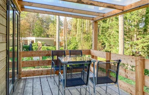 Knikkerdorp Casa | 2 Bedroom Beautiful Home In Well