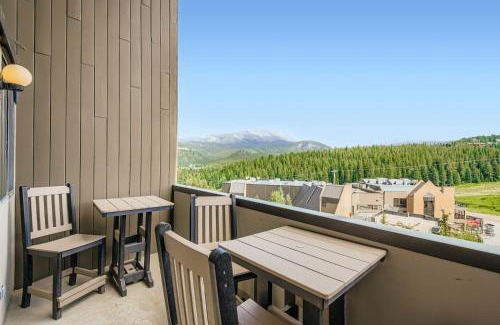 Peak 9 Casa | 2 Bedroom Beaver Run Condo, Ski-in Ski-out, Dog Friendly, On Peak 9