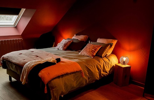 Nolay Cama Y Desayuno | Vrbo Property