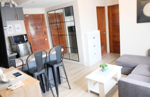 Lahug Apartamento | 2-Bedroom Boutique City Condo - Newly Renovated!