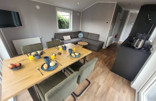 Beerzerveld Chalet De Esquí | 2 bedroom chalet in marienberg