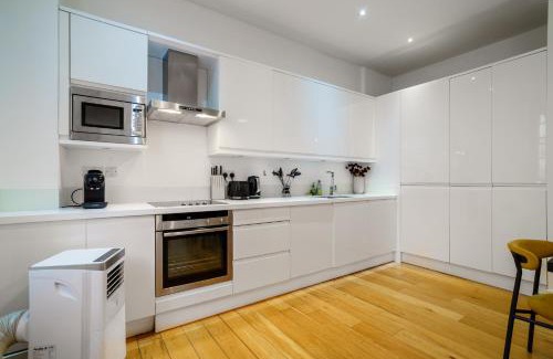 Somers Town Apartamento | 2 Bedroom City Retreat by Regents Park, Prime Camden Location