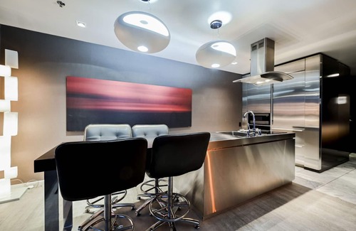 Las Vegas Apartamento | 2BD / 2. 5BA SUITE PANORÁMICO CONJUNTO CON VISTAS 3 balcones