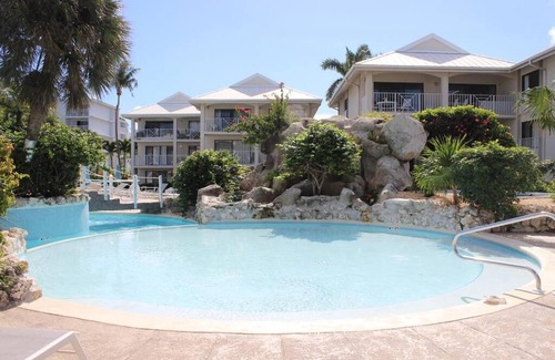 Seven Mile Beach Apartamento | 2 Bedroom Condo 7 Mile Beach - #207 Sunset Cove