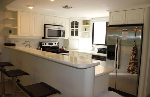 Seven Mile Beach Apartamento | 2 Bedroom Condo 7 Mile Beach - #207 Sunset Cove