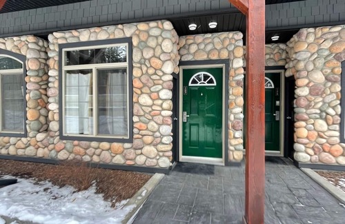 Cougar Creek Condominio | 2 Bedroom Condo at Mystic Springs Chalets & Hot Pools