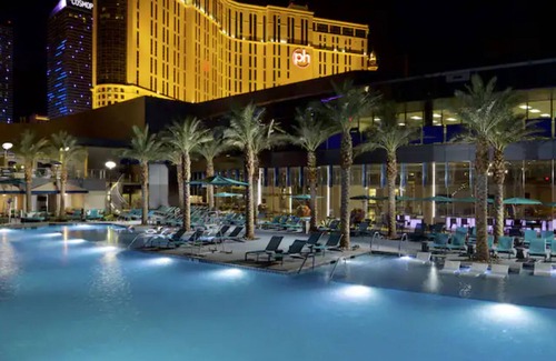 Las Vegas Condominio | 2 Bedroom Condo, Full Kitchen, Sleeps 6, Elara Resort, Las Vegas!