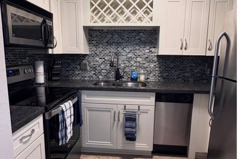 Coquina Key Condominio | 2-bedroom condo in enchanting St. Petersburg, on Coquina Key, at Waterside South