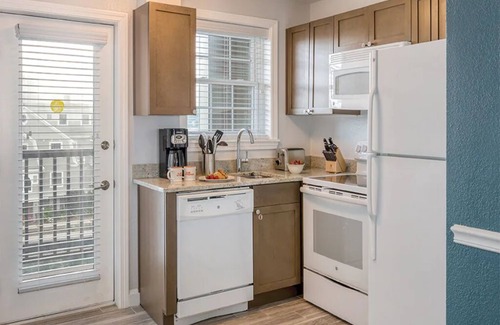 Yachting Village Condominio | 2 Bedroom Condo in Newport, RI, Wyndham Newport Onshore!!
