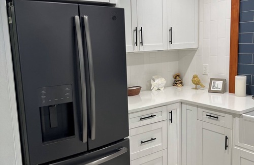 Indialantic Condominio | 2-bedroom condo in peaceful Indialantic with amenities, minimum rental-60 days