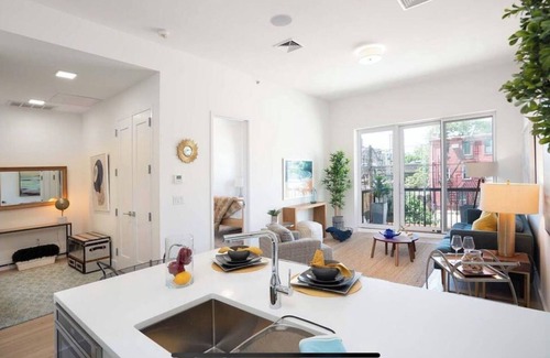 Williamsburg Condominio | 2 Bedroom Condo in Williamsburg - Huge Private Terrace with City Views