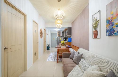 Santo Cristo Apartamento | 2-Bedroom Condo QC Grass Residences SM North EDSA