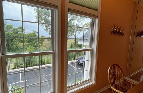 Michigan City Condominio | 2-bedroom condo with WiFi, indoor pool, hot tub in delightful Michigan City