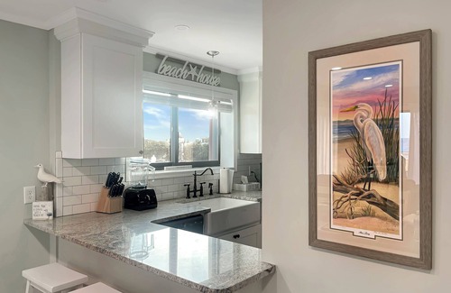 Midtown Ocean City Condominio | 2-bedroom condo with wraparound Ocean Views, Arcade, Steps to Boardwalk