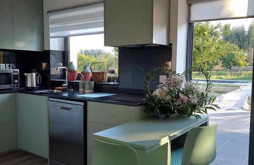 Santarem Cabaña | 2 BEDROOM COTTAGE AND 2 INDEPENDENT STUDIOS FROM 80€ NIGHT/STUDIO