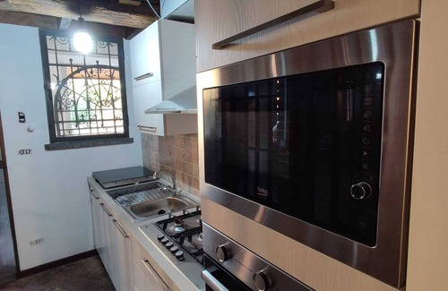 Brusuglio Cabaña | 2 Bedroom Cottage in Cormano
