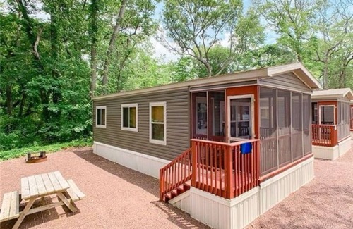 Lower Township Cabina | 2-bedroom Cottage in Cape May Premier Family Campground- Minutes from Wildwood!
