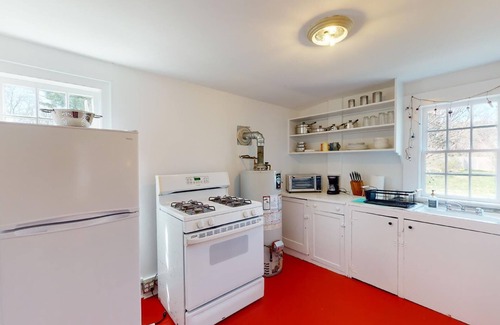 North Truro Cabaña | 2 Bedroom Cottage in North Truro