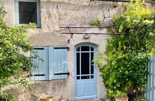 Caylus Casa | 2 Bedroom Cottage - Sleeps 6 - Pool - Garden
