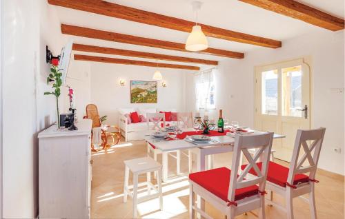 Grizane Casa | 2 Bedroom Cozy Home In Grizane