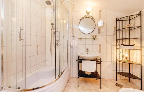 Grizane Casa | 2 Bedroom Cozy Home In Grizane