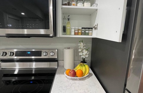 Saskatoon Casa | 2 Bedroom Cozy Suite in Kensington