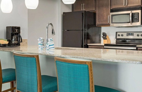 Cherry Grove Beach Complejo | 2 Bedroom Deluxe Oceanfront at Club Wyndham Towers on the Grove