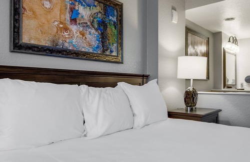 Lake Buena Vista Hotel | 2 bedroom deluxe in the heart of Disney's magic! Come enjoy this hidden gem!