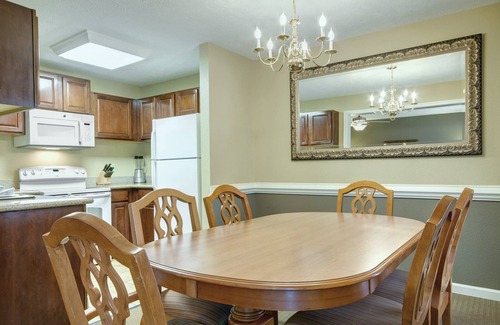 Williamsburg Apartamento | 2 Bedroom Deluxe WM Kingsgate Resort - Home away from Home.