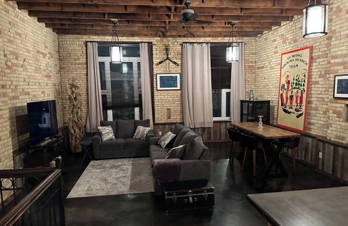 Moose Jaw Apartamento | 2 BEDROOM, DESIRABLE LOCATION in the heart of downtown, close to all amenities.