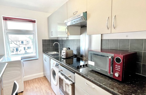 London Borough of Ealing Apartamento | 2 bedroom entire flat, 15 min from tube station, family friendly