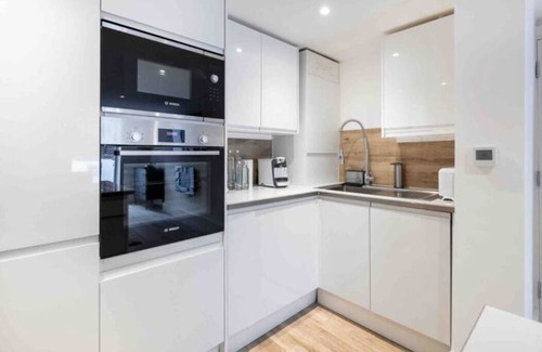 Snaresbrook Apartamento | 2 Bedroom, extra stylish, stunning apartment - Escape London, in London