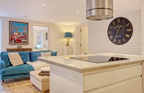 Snaresbrook Apartamento | 2 Bedroom, extra stylish, stunning apartment - Escape London, in London