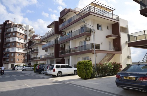 Trikomo Apartamento | NUEVO PISO DE 1 DORMITORIO CON PISCINA Y VISTA AL RESTAURANTE, 15 MINUTOS A LA PLAYA DE LANDY LONG