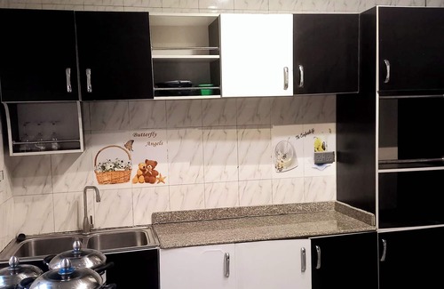 Obazu Casa | 2-BEDROOM for short/Longer stays. Whole building