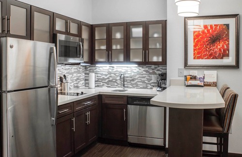 Jacksonville Condominio | Desayuno buffet gratis. Piscina al aire libre. Gimnasio. ¡Ideal para grupos!