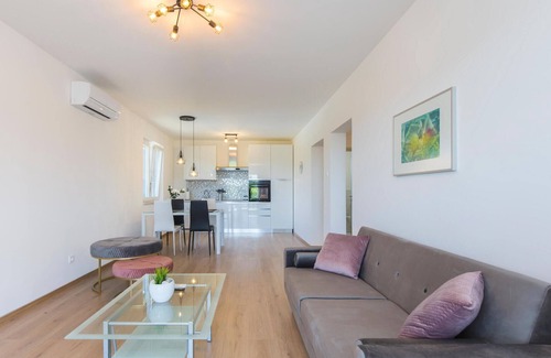 Ripenda Verbanci Apartamento | Precioso apartamento en Labin con WiFi