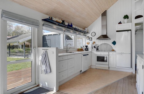 Lyngsbæk Strand Casa | Acogedora casa en Ebeltoft con sauna