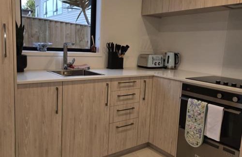Henderson Casa | 2 Bedroom Haven in Sunnyvale