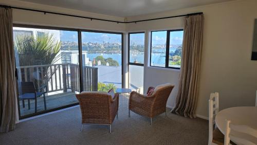 Orakei Casa | 2 Bedroom home, City and Sea Views