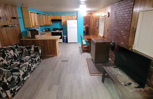 Coyote Casa | 2 bedroom home surrounded by beautiful mountains!