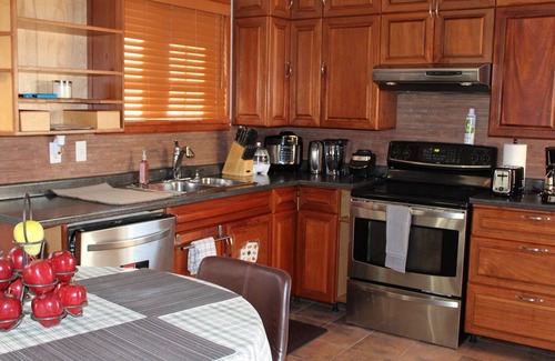 Cole Harbour Casa | 2 bedroom Home -The Regis