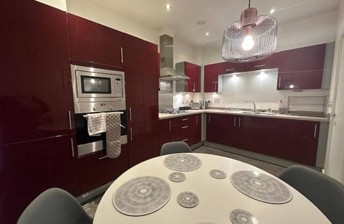 Stockton-on-Tees Casa | 2 Bedroom House with Garden next to the River Tees