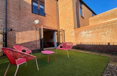 Stockton-on-Tees Casa | 2 Bedroom House with Garden next to the River Tees